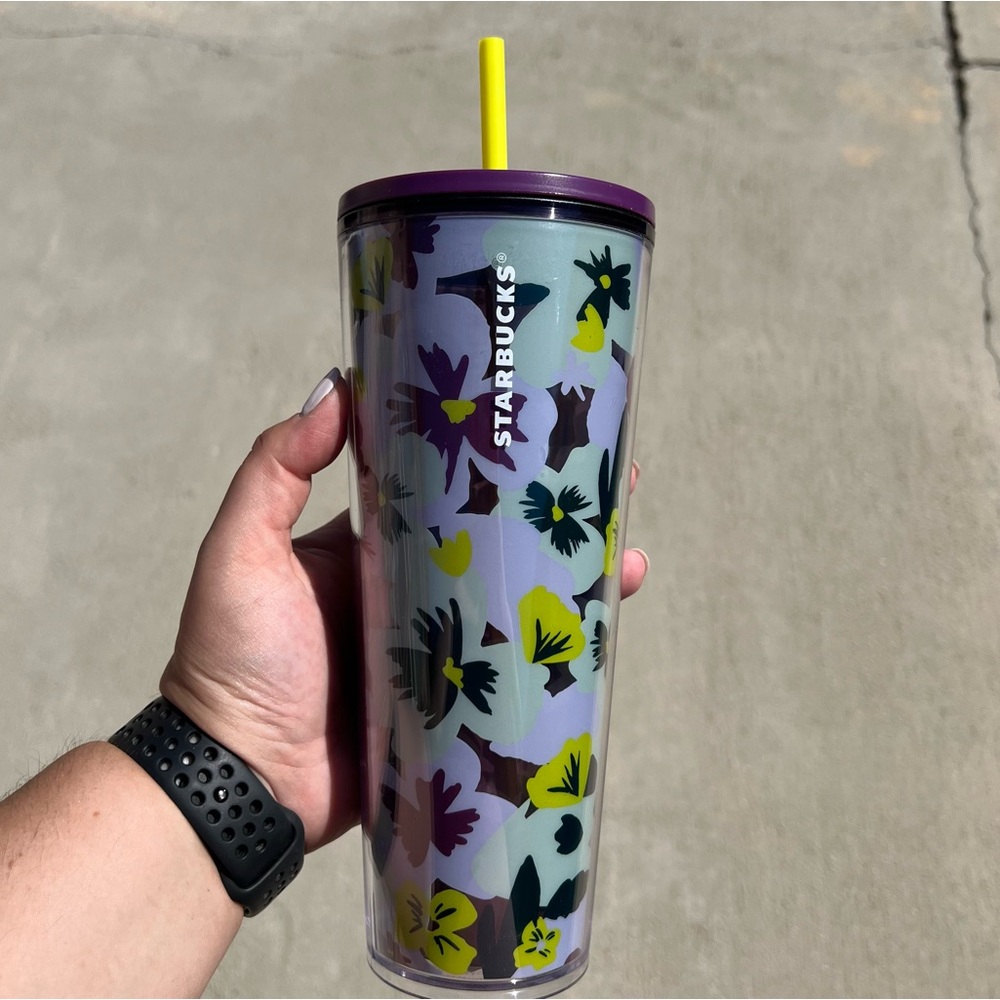 Starbucks Floral Venti 24 fl oz tumbler cold cup - NWT